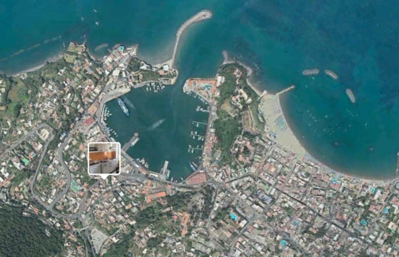 Casette Sul Porto Ischia Exteriör bild